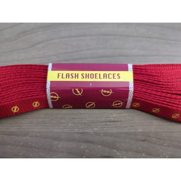 RARE DC Comics Worlds Finest The Collection Flash Shoelaces Culturefly 2019 NEW - Picture 4 of 5